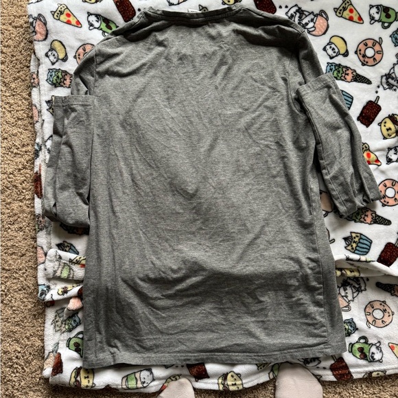 Gray Gymshark Men’s Long Sleeve - Picture 3 of 3